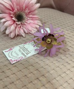 BRAZALETE CON CORALES EN MALVA Y FLOR DORADA M.BZR-CM