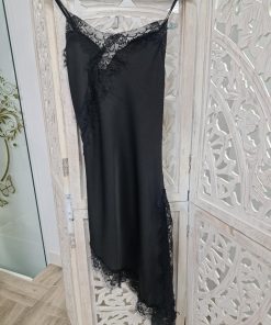 VESTIDO LENCERO NEGRO M.L/E