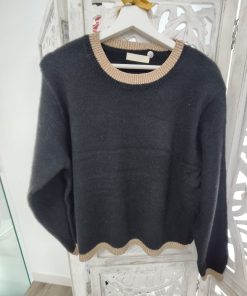 JERSEY DE PUNTO EN NEGRO CON CUELLO Y LA PARTE BAJA EN TONO DORADO M.87-N