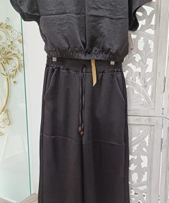 CONJUNTO ESTILO DEPORTIVO DE PANTALÓN Y CAMISETA EN SATÉN M.JUN-NEGRO