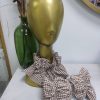 CONJUNTO DE CUELLO Y PUÑOS CONFECCIONADOS EN TEJIDO DE CUADROS VICHY M.01-BLANCO Y MARRÓN 2 1 4