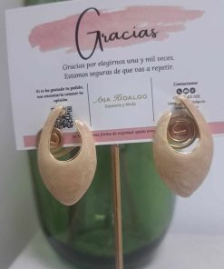 PENDIENTES FORMA LÁGRIMA ABIERTA BEIGE M.LAG