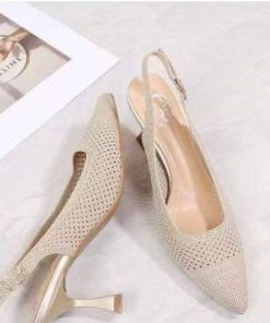 ZAPATO DE SALÓN DESTALONADO TRENZADO CON PUNTERA FINA Y TACÓN MEDIO M.HLP25-01 ORO
