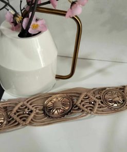 CINTURÓN ELÁSTICO ARENA CON CHAPAS DORADAS M.BTS-AR