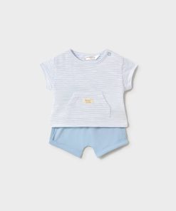 Conjunto bebé camiseta rayas y short liso en tono cielo, punto de algodón con elastano