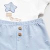 Conjunto punto bebé M. 1626 cielo camiseta blanca y short estampado Mayoral 5 Conjunto bebé camiseta y short de Mayoral, camiseta blanca y short estampado en tono cielo