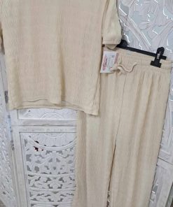 CONJUNTO DE DOS PIEZAS COLOR BEIGE M.BS