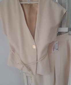 CONJUNTO DE DOS PIEZAS COLOR BEIGE M.BEI89