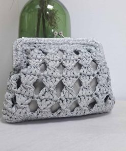 BOLSO DE MANO ELEGANTE CON TEJIDO DE CROCHET EN TONO PLATEADO CON BRILLO M.CROT-3