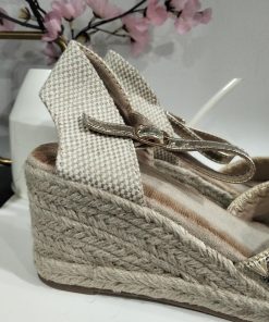 3a6536d7 d38b 4b1c 88b5 97ea7250e140