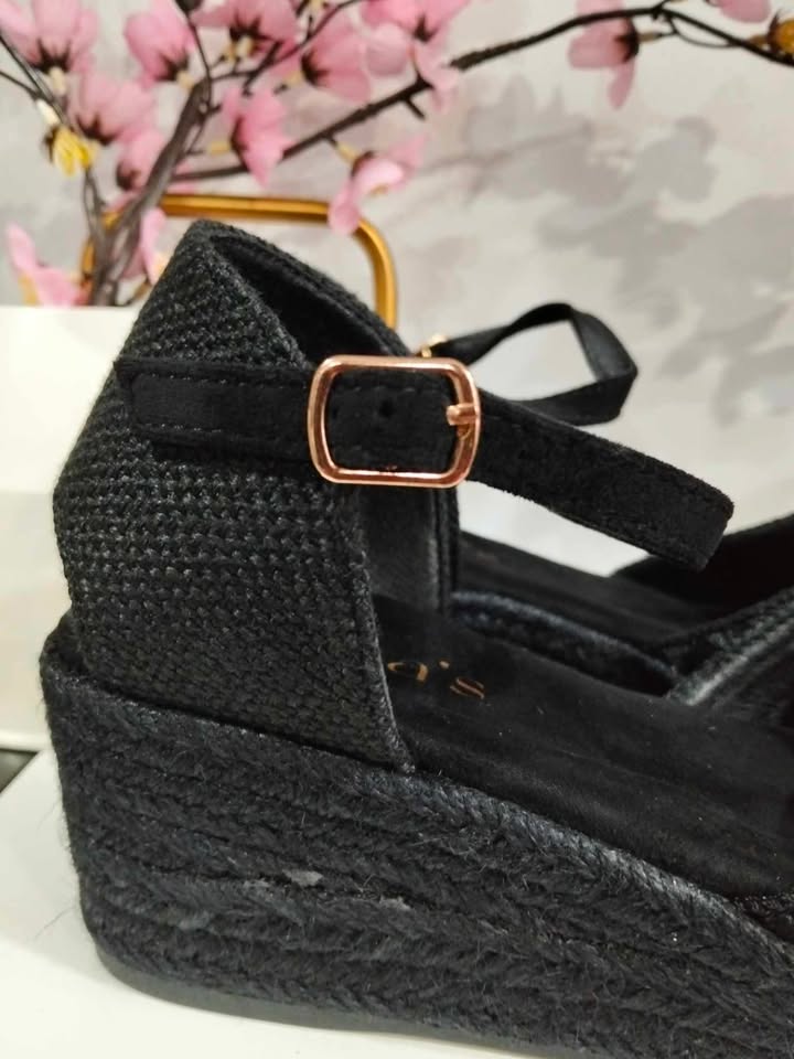 CUÑA DE ESPARTO CON PLATAFORMA Y DETALLE DE YUTE TRENZADO M.6020N NEGRA 8 663266700 25861984403479055 534376228364881166 n