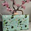 BOLSO DE MANO ELEGANTE VERDE AGUA CON ESTAMPADO DE HOJAS Y ACABADO TIPO GAMUZA M.126- HOJ