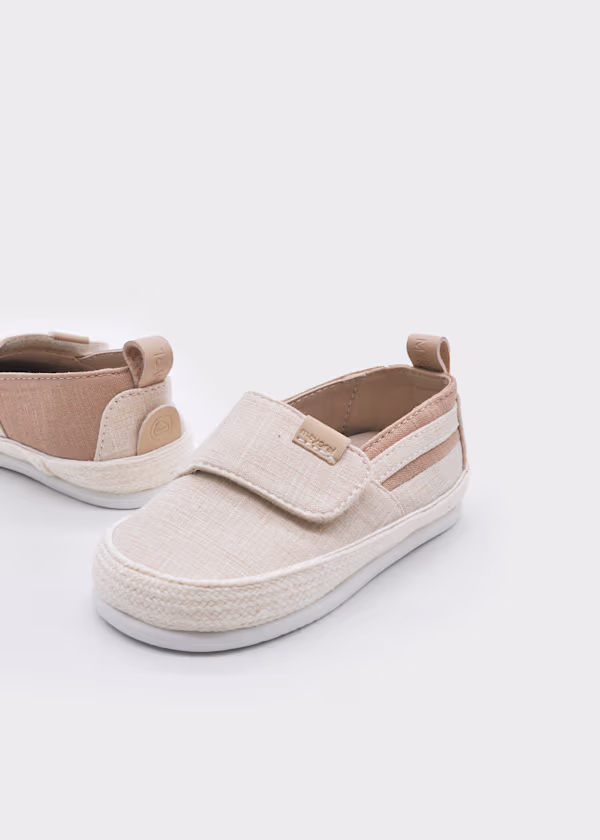 Alpargata respetuosa velcro bebé M..41793 Arena de Mayoral 5 alpargata respetuosa velcro bebe arena XL 5
