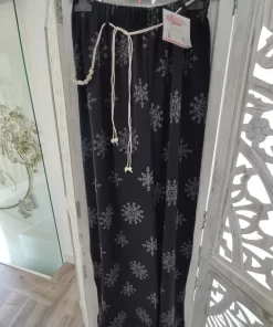 PANTALÓN FLUIDO ESTILO BOHEMIO EN TONO NEGRO M.BOH-7