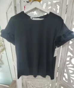 CAMISETA NEGRA CON ESTAMPADO FLORES M.MR/NF