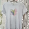 CAMISETA EN TONO BLANCO ESTAMPADO CORAZÓN M.BLA-ES