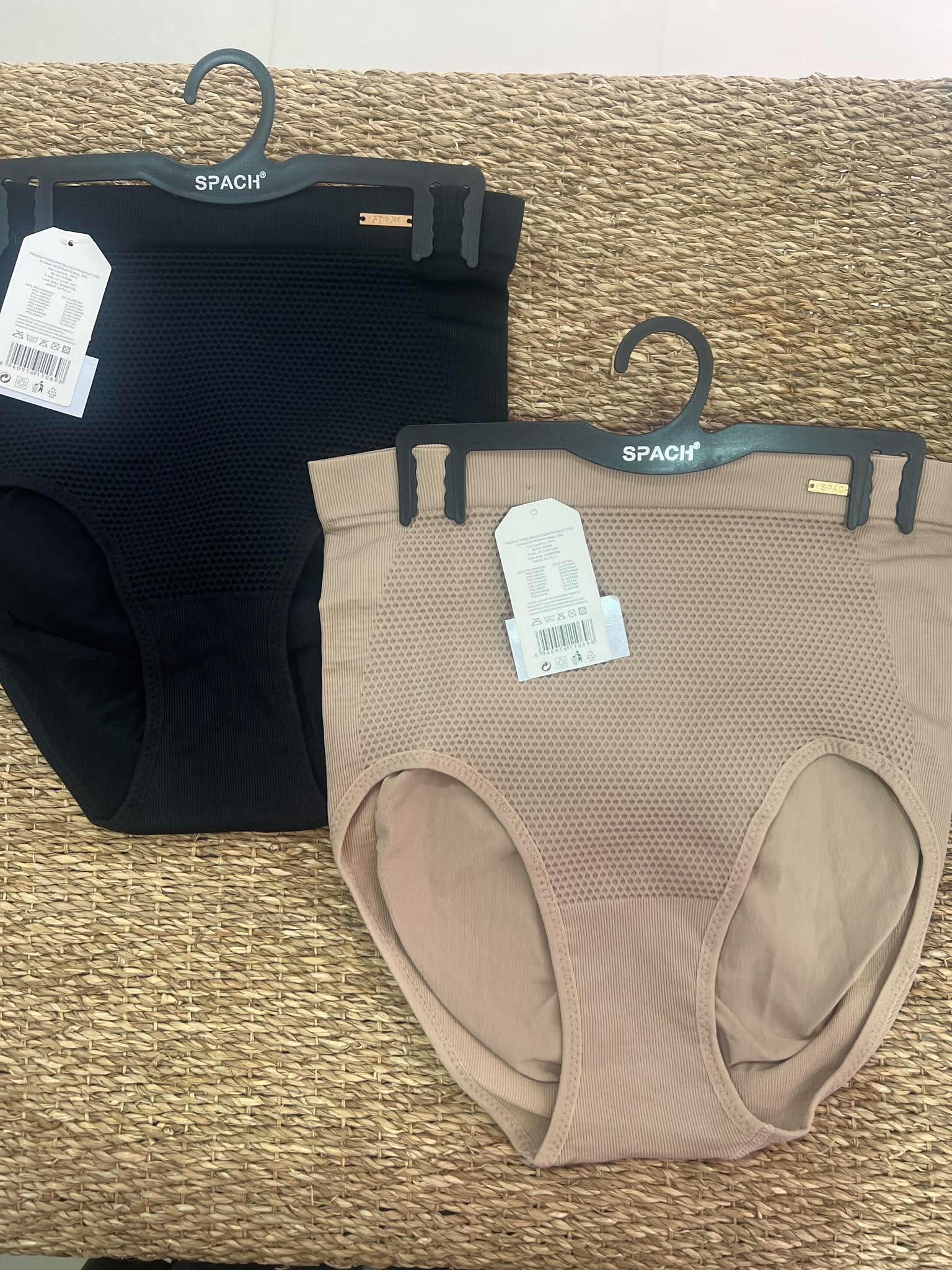BRAGA REDUCTORA TRASERO INVISIBLE M. 11069 SPACH 1 Braga reductora invisible mujer de cintura alta con realce trasero y acabado sin costuras
