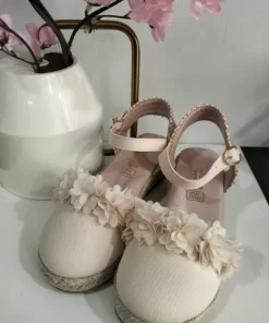 CUÑA DE ESPARTO BAJA CON DETALLE FLORAL EN LA PARTE FRONTAL M.GD6173 BEIGE 10 691692388 2133284537527496 5152243925223592723 n