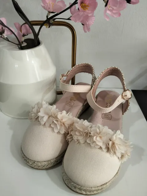 CUÑA DE ESPARTO BAJA CON DETALLE FLORAL EN LA PARTE FRONTAL M.GD6173 BEIGE 5 691692388 2133284537527496 5152243925223592723 n