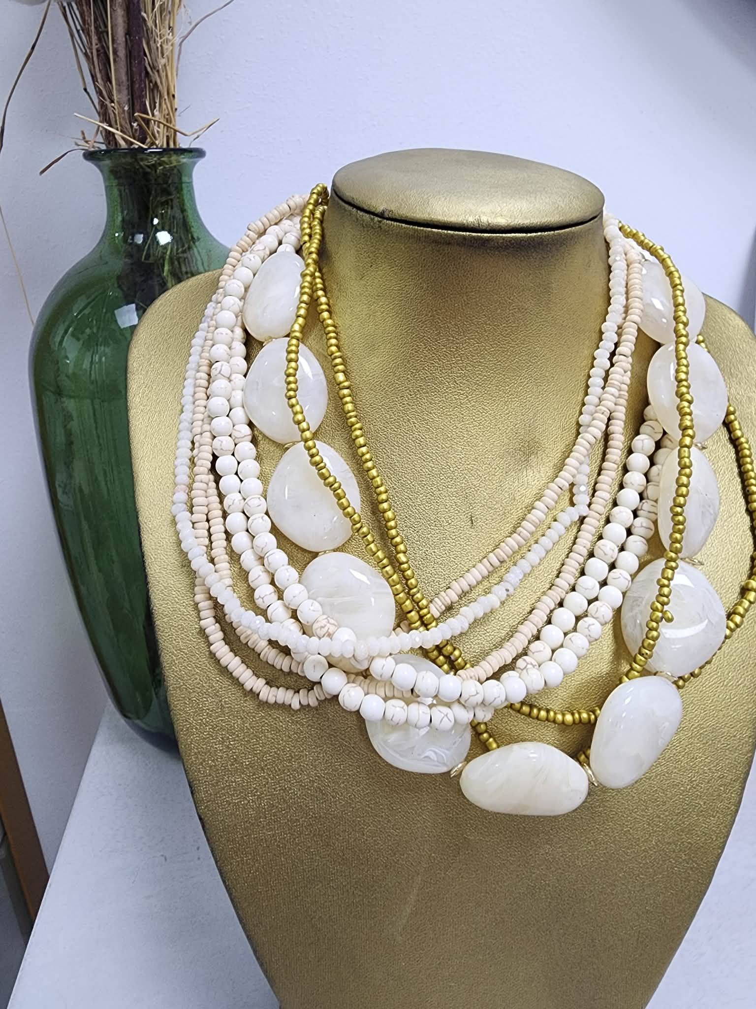 COLLAR MÚLTIPLE CON PIEDRAS BLANCAS Y DORADO M.COL/MUL 2 724558242 2464084744098417 7601528971013769922 n