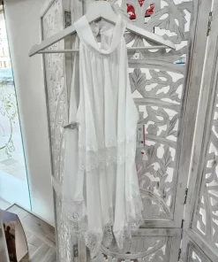 BLUSA BLANCA CON ENCAJE DE PUNTILLA FESTONEADO M.PUN/FES 6 3 34