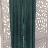 PANTALÓN LARGO PLISADO CON CINTURÓN A JUEGO M.PLIS-VERDE 6 Pantalón plisado verde de pierna suelta con goma en el talle y cinturón a juego