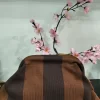 BOLSO DE MANO TIPO CLUTCH ESTAMPADO RAYAS MARRÓN CHOCOLATE Y CAMEL M.BOL-CAM