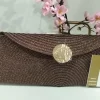 BOLSO DE MANO TEJIDO ESTILO RAFIA EN MARRÓN CON HILO GLITTER M.GLI-MAR