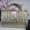 BOLSO DE MANO DORADO TIPO CESTA M.CES-DOR