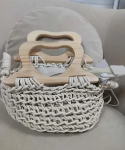 BOLSO CON TRENZADOS BEIGE Y ASAS EN MADERA M.588-B