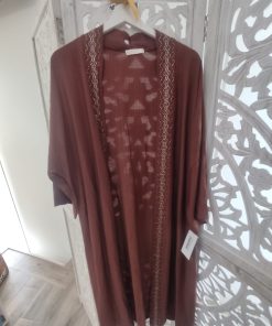 KIMONO LARGO CON BORDADOS M.KIM-MARRÓN