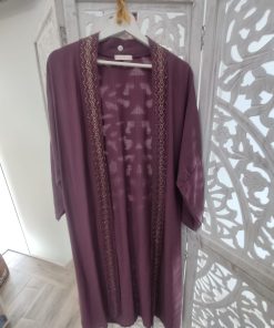 KIMONO LARGO CON BORDADOS M.KIM-MORADO