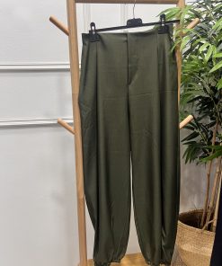 Pantalón bombacho verde caqui de mujer con cintura elástica y perneras holgadas