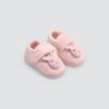 ZAPATILLAS BEBÉ M. 54043 ROSA YSABEL MORA 35 Zapatillas de casa unicornio en rosa para bebé, con el unicornio en 3D y cierre de velcro