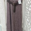 FALDA DE CUADRO DE VICHY M.VICHY BURDEOS 10 Falda midi vichy burdeos de capa con cintura elástica y cinturón del mismo tejido