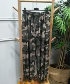 PANTALÓN BOMBACHO ESTAMPADO CAMUFLAJE M.CA-MU-VERDE
